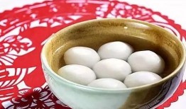 吃元宵甜品爆料视频,揭秘网红甜品制作全过程